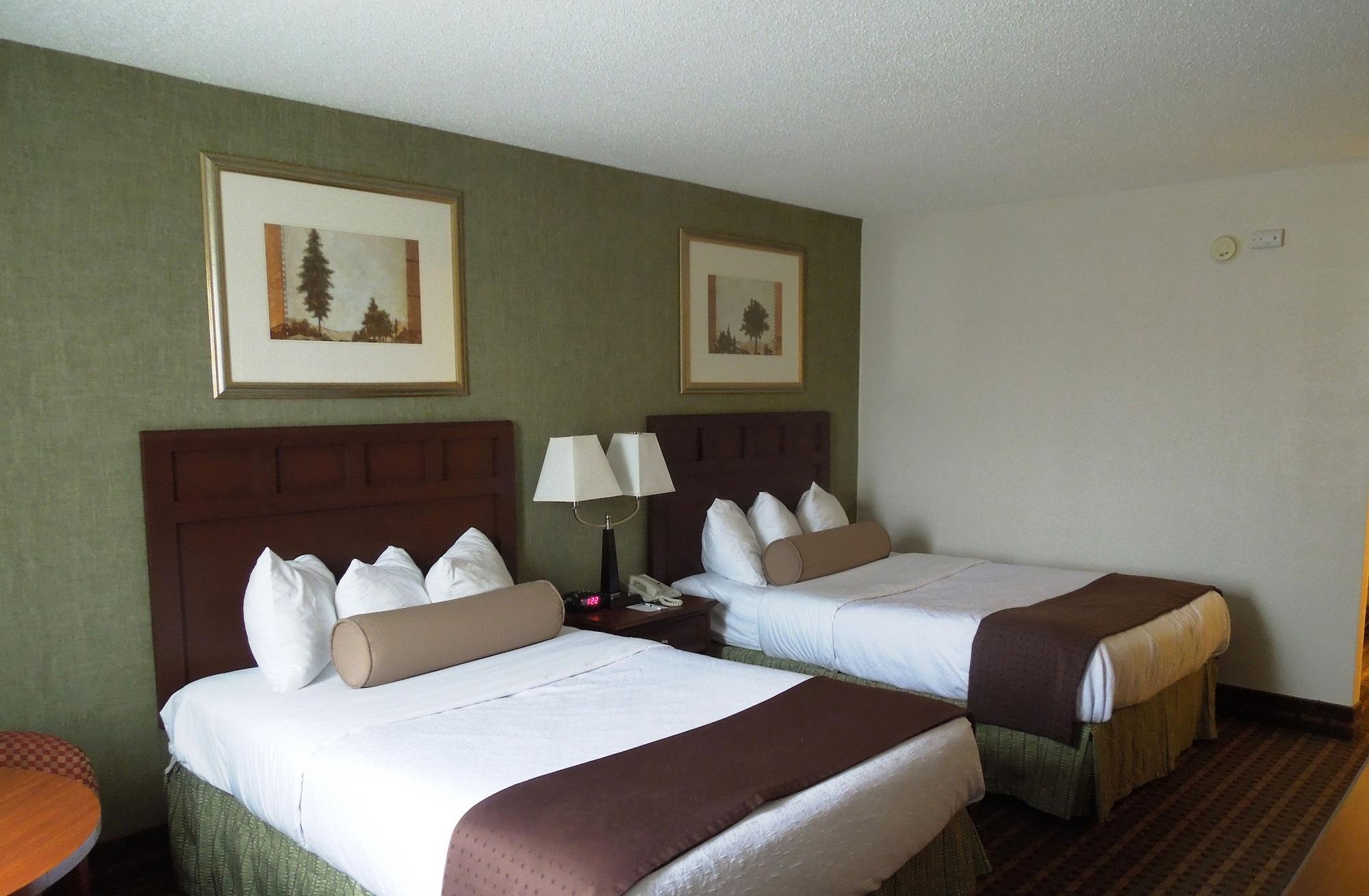 Baymont Inn & Suites Marietta Esterno foto