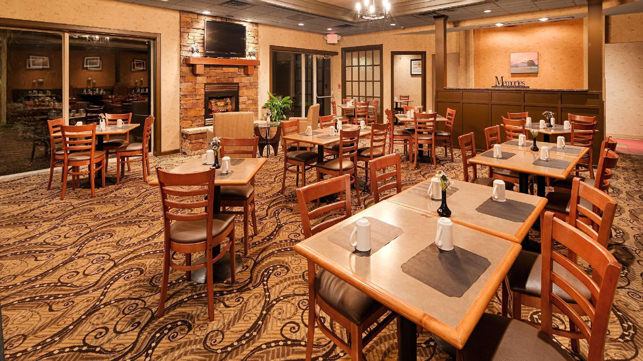 Baymont Inn & Suites Marietta Esterno foto