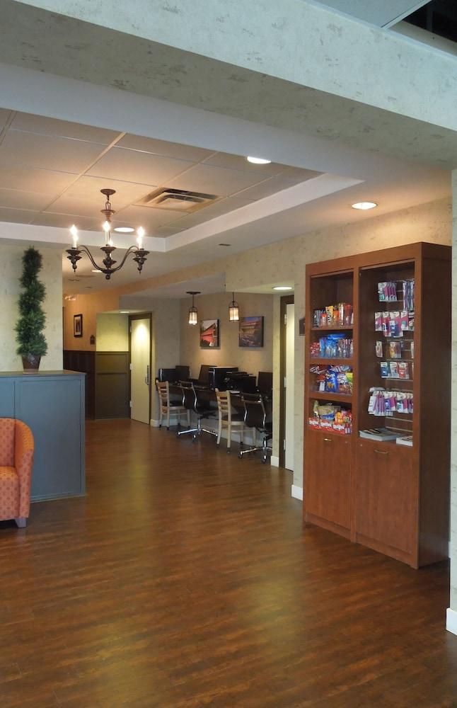 Baymont Inn & Suites Marietta Esterno foto