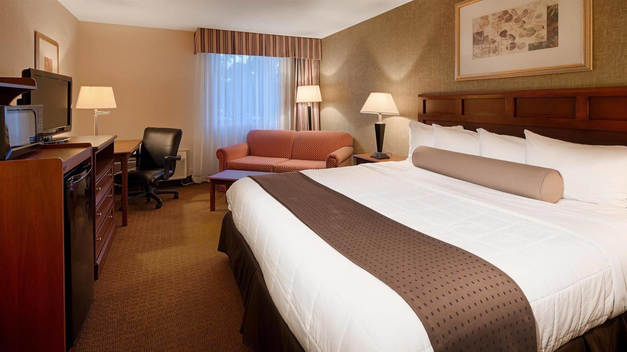 Baymont Inn & Suites Marietta Esterno foto