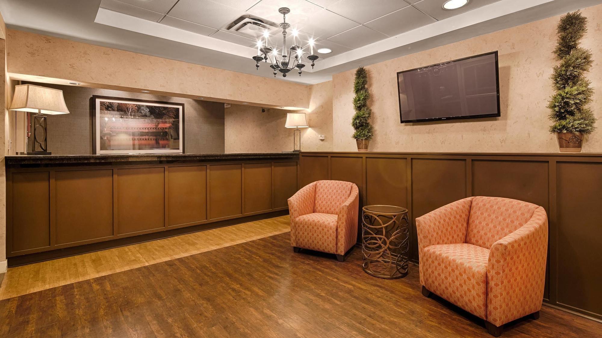 Baymont Inn & Suites Marietta Esterno foto